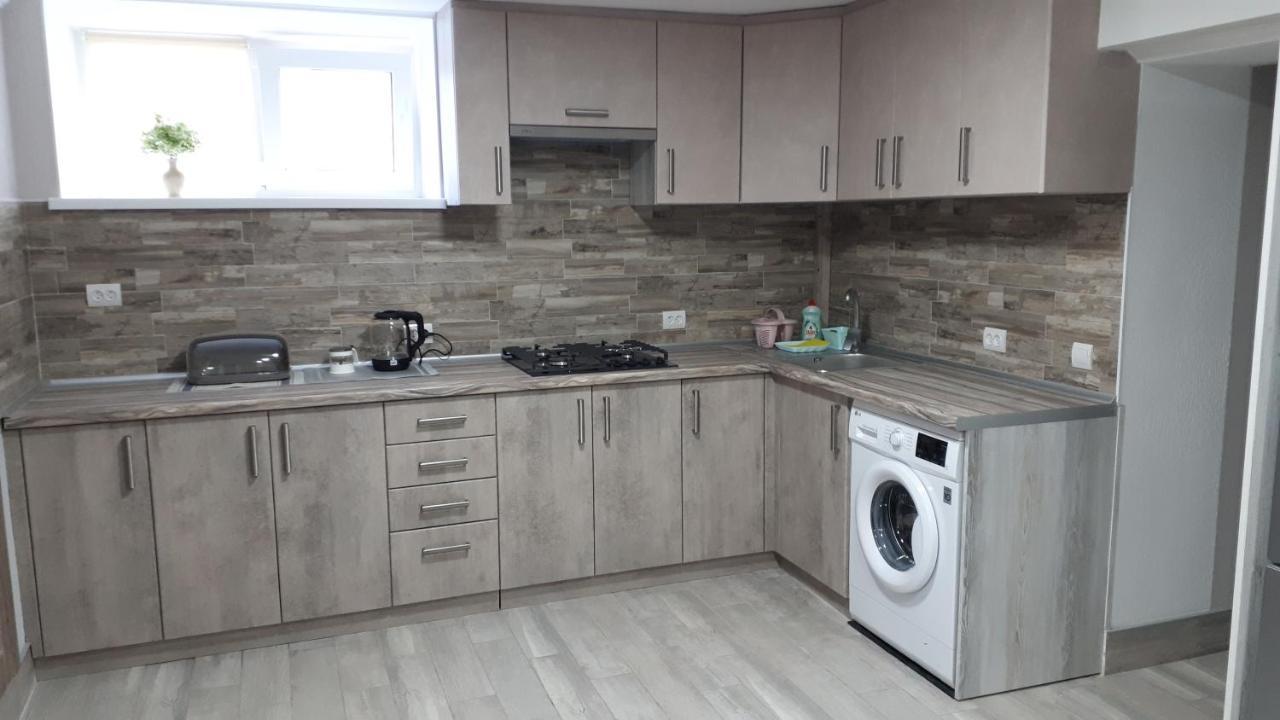 Окремі Номери В Гостьовому Будинку Типу Guest House Kropyvnytskyi Ngoại thất bức ảnh