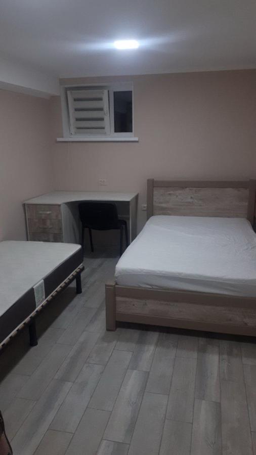 Окремі Номери В Гостьовому Будинку Типу Guest House Kropyvnytskyi Ngoại thất bức ảnh