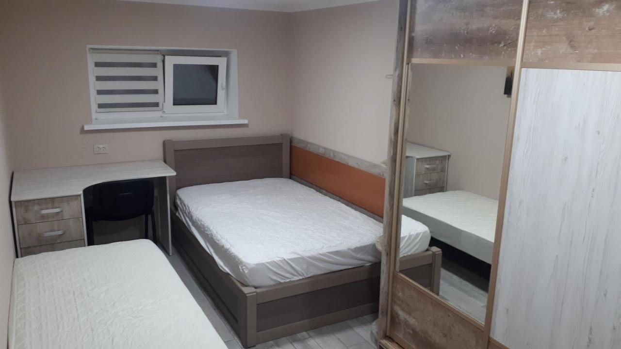 Окремі Номери В Гостьовому Будинку Типу Guest House Kropyvnytskyi Ngoại thất bức ảnh